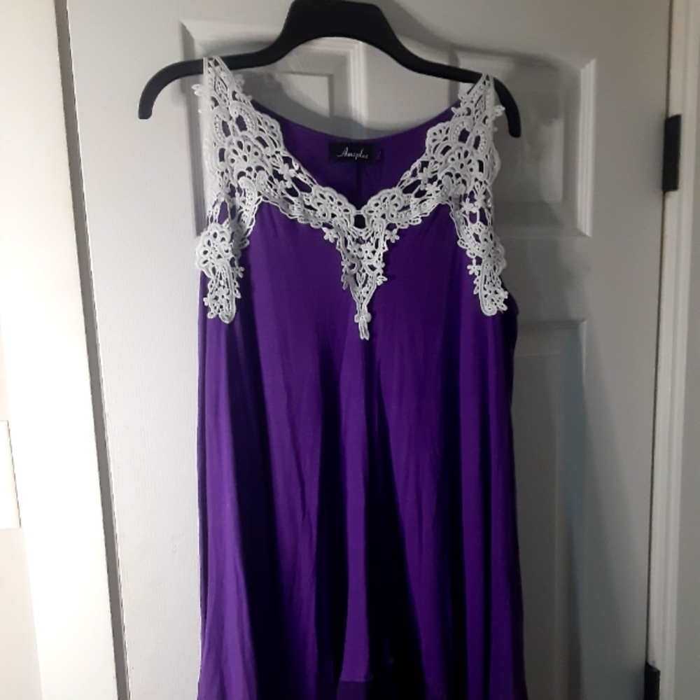 Pre-loved Purple and White Plus size Long Sleeve open shoulders shirt
